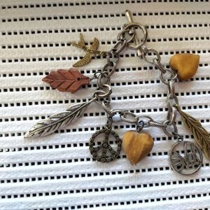 📿CHARM BRACELET-NEW/B1